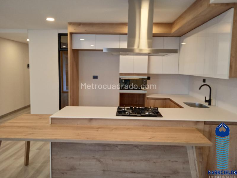3BR Apartment in Conquistadores (98 m²) - 3