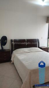 Apartamento de 3 alcobas en venta en Laureles, Medellín, 80 m² · foto 10 de 20