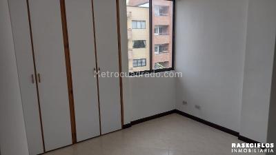 Apartamento en venta en La Floresta, Medellín · foto 10 de 18
