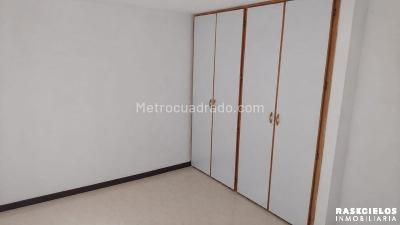 Apartamento en venta en La Floresta, Medellín · foto 14 de 18