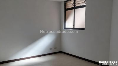 Apartamento en venta en La Floresta, Medellín · foto 9 de 18
