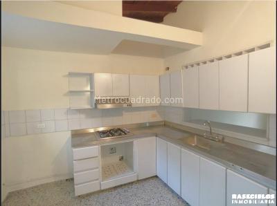 Casa de 5 alcobas en venta en Los Colores, Medellín, 156 m² · foto 2 de 20