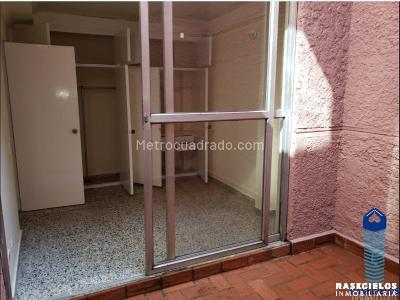 Casa de 5 alcobas en venta en Los Colores, Medellín, 156 m² · foto 12 de 20