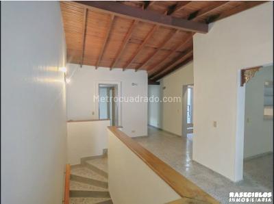 Casa de 5 alcobas en venta en Los Colores, Medellín, 156 m² · foto 18 de 20