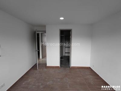 Apartamento de 3 alcobas en arriendo en Conquistadores, Medellín, 124 m² · foto 3 de 15