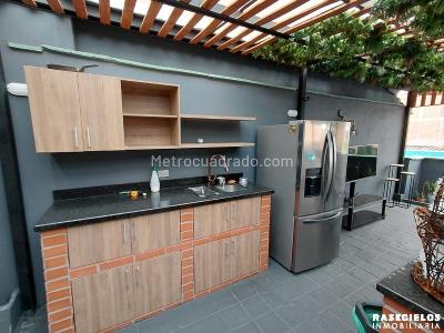 Casa de 3 alcobas en venta en Los Colores, Medellín, 371 m² · foto 20 de 20