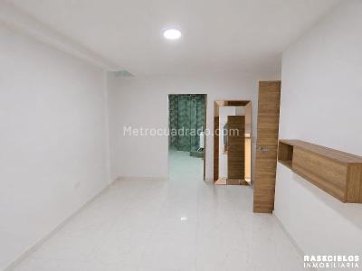 Casa de 3 alcobas en venta en Los Colores, Medellín, 371 m² · foto 6 de 20