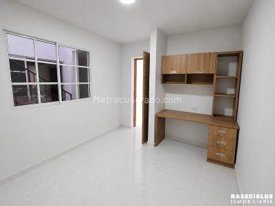 Casa de 3 alcobas en venta en Los Colores, Medellín, 371 m² · foto 7 de 20