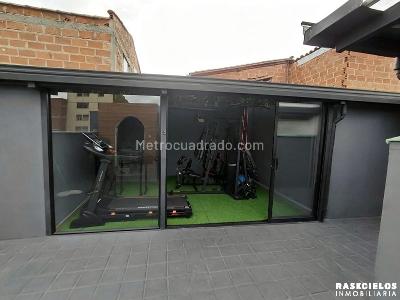 Casa de 3 alcobas en venta en Los Colores, Medellín, 371 m² · foto 16 de 20