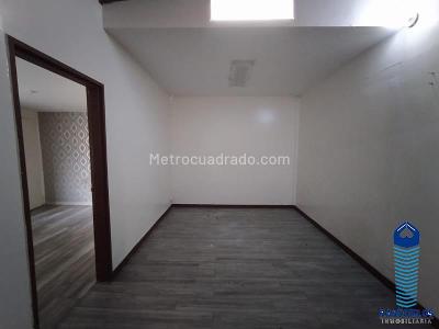 Casa de 5 alcobas en arriendo en El Nogal, Medellín, 257 m² · foto 12 de 20