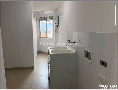 Apartamento de 3 alcobas en venta en Laureles, Medellín, 104 m² · foto 19 de 20