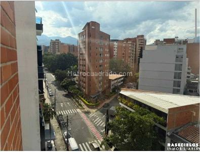 Apartamento de 3 alcobas en venta en Laureles, Medellín, 104 m² · foto 6 de 20