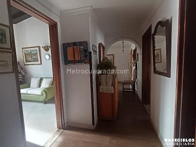 Apartamento de 3 alcobas en venta en Laureles, Medellín, 107 m² · foto 12 de 20