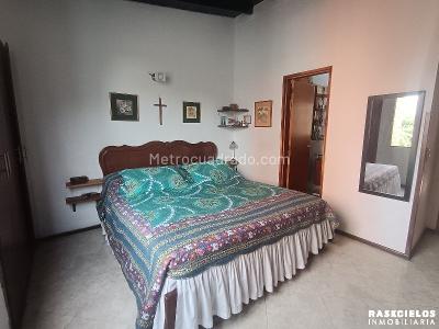 Apartamento de 3 alcobas en venta en Laureles, Medellín, 107 m² · foto 13 de 20