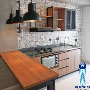 Apartaestudio en venta en El Nogal, Medellín, 90 m² · foto 3 de 10
