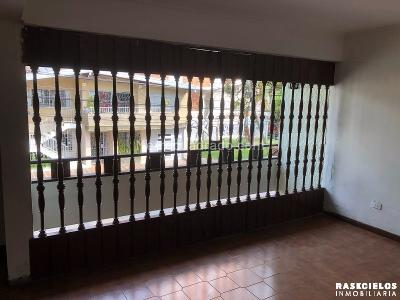 Casa de 5 alcobas en arriendo en Belen Alameda, Medellín, 328 m² · foto 8 de 10
