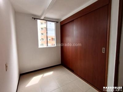 Apartamento de 3 alcobas en arriendo en Loma De Los Bernal, Medellín, 58 m² · foto 7 de 10