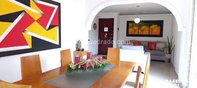Apartamento de 5 alcobas en venta en Loma De Los Bernal, Medellín, 156 m² · foto 2 de 14
