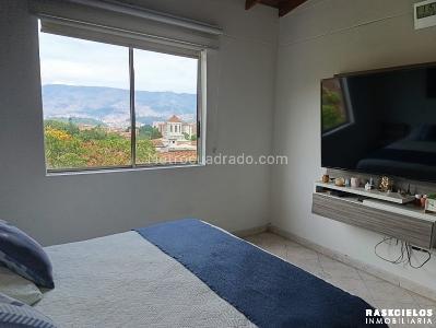Apartamento de 5 alcobas en venta en Loma De Los Bernal, Medellín, 156 m² · foto 12 de 14