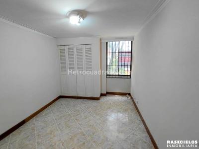 Apartamento de 3 alcobas en arriendo en El Velodromo, Medellín, 120 m² · foto 11 de 18