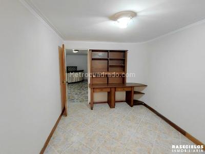 Apartamento de 3 alcobas en arriendo en El Velodromo, Medellín, 120 m² · foto 12 de 18