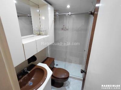 Apartamento de 3 alcobas en arriendo en El Velodromo, Medellín, 120 m² · foto 13 de 18
