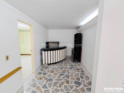 Apartamento de 3 alcobas en arriendo en El Velodromo, Medellín, 120 m² · foto 3 de 18