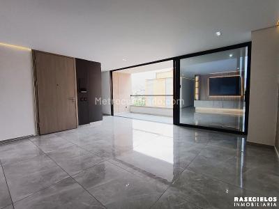 Apartamento en arriendo en Laureles, Medellín · foto 2 de 20