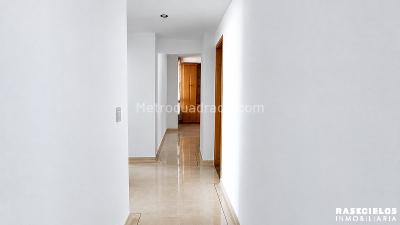 Apartamento en arriendo en Laureles, Medellín · foto 10 de 20