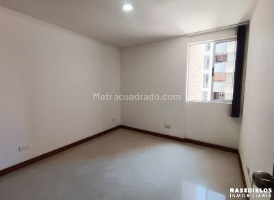 Apartamento en arriendo en Laureles, Medellín · foto 7 de 19
