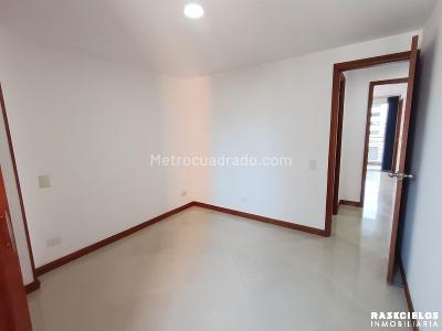 Apartamento en arriendo en Laureles, Medellín · foto 8 de 19