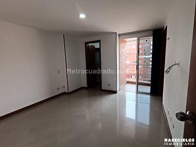 Apartamento en arriendo en Laureles, Medellín · foto 12 de 19