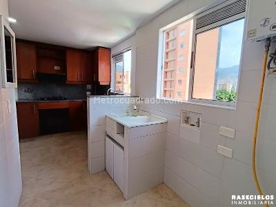 Apartamento en arriendo en Laureles, Medellín · foto 17 de 19