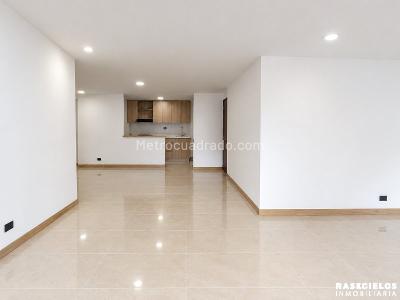 Apartamento de 3 alcobas en arriendo en El Poblado, Medellín, 115 m² · foto 1 de 15