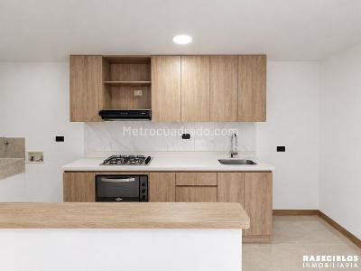 Apartamento de 3 alcobas en arriendo en El Poblado, Medellín, 115 m² · foto 3 de 15
