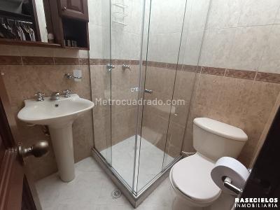 Casa de 4 alcobas en arriendo en Loma De Los Bernal, Medellín, 127 m² · foto 17 de 20