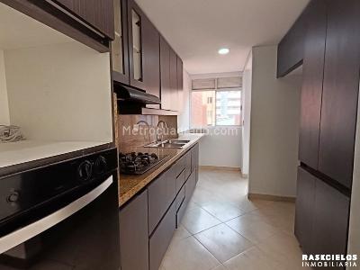 Apartamento de 3 alcobas en venta en Laureles, Medellín, 128 m² · foto 6 de 20