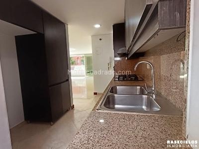 Apartamento de 3 alcobas en venta en Laureles, Medellín, 128 m² · foto 7 de 20