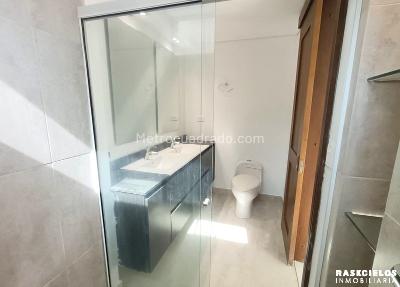 Apartamento de 3 alcobas en venta en Laureles, Medellín, 128 m² · foto 11 de 20