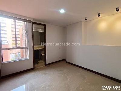 Apartamento de 3 alcobas en venta en Laureles, Medellín, 128 m² · foto 12 de 20