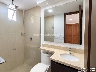 Apartamento de 3 alcobas en venta en Laureles, Medellín, 128 m² · foto 15 de 20