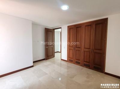 Apartamento de 3 alcobas en venta en Laureles, Medellín, 128 m² · foto 17 de 20