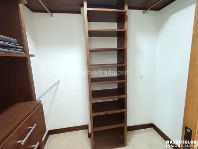 Apartamento de 3 alcobas en venta en Laureles, Medellín, 128 m² · foto 18 de 20