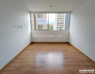 Apartamento de 3 alcobas en arriendo en El Poblado, Medellín, 99 m² · foto 4 de 14