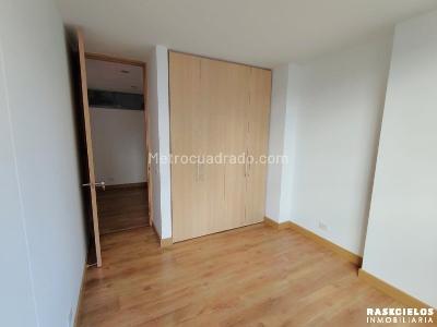 Apartamento de 3 alcobas en arriendo en El Poblado, Medellín, 99 m² · foto 9 de 14