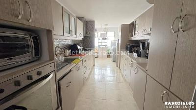 Apartamento de 3 alcobas en venta en San Joaquín, Medellín, 141 m² · foto 2 de 10