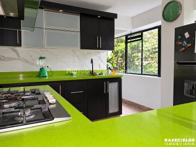 Apartamento de 3 alcobas en venta en Laureles, Medellín, 103 m² · foto 11 de 11