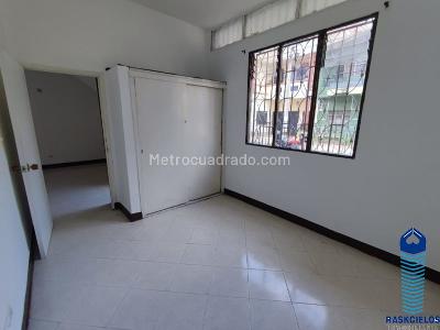 Casa de 3 alcobas en venta en Calasanz, Medellín, 190 m² · foto 8 de 18
