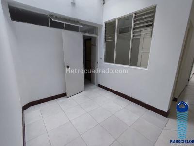 Casa de 3 alcobas en venta en Calasanz, Medellín, 190 m² · foto 9 de 18