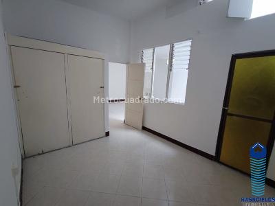Casa de 3 alcobas en venta en Calasanz, Medellín, 190 m² · foto 17 de 18